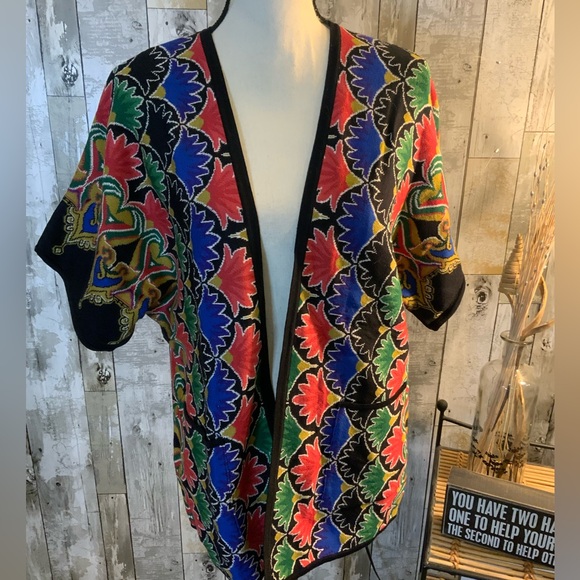 Peruvianan Connection imperial cardigan. Short sleeved. Size S